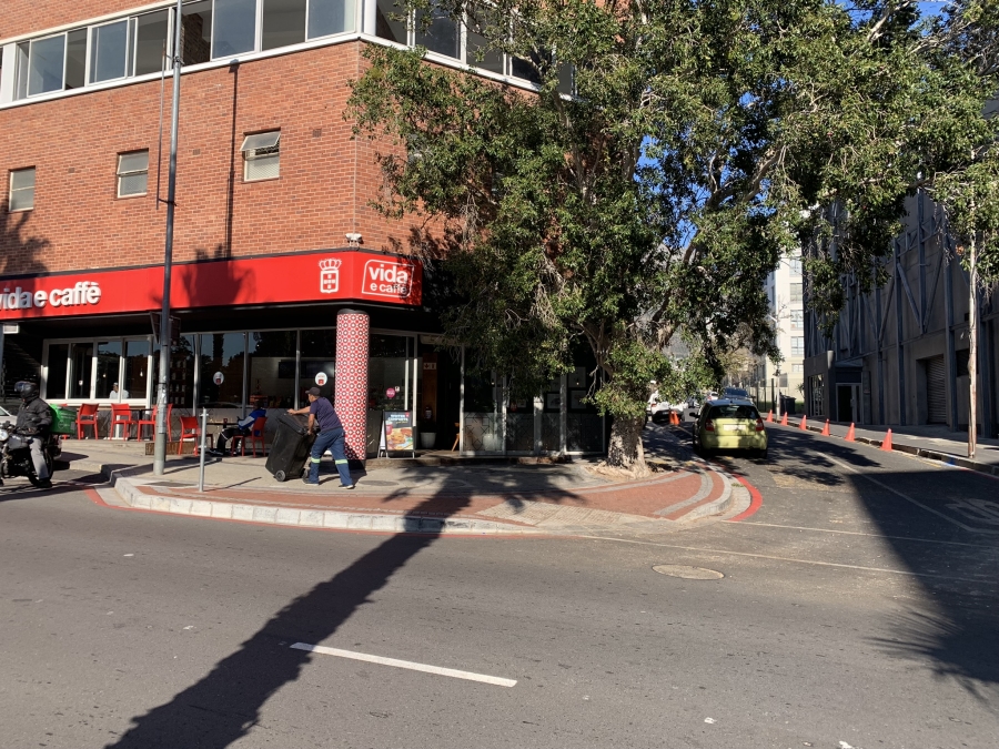 To Let commercial Property for Rent in Gardens Western Cape